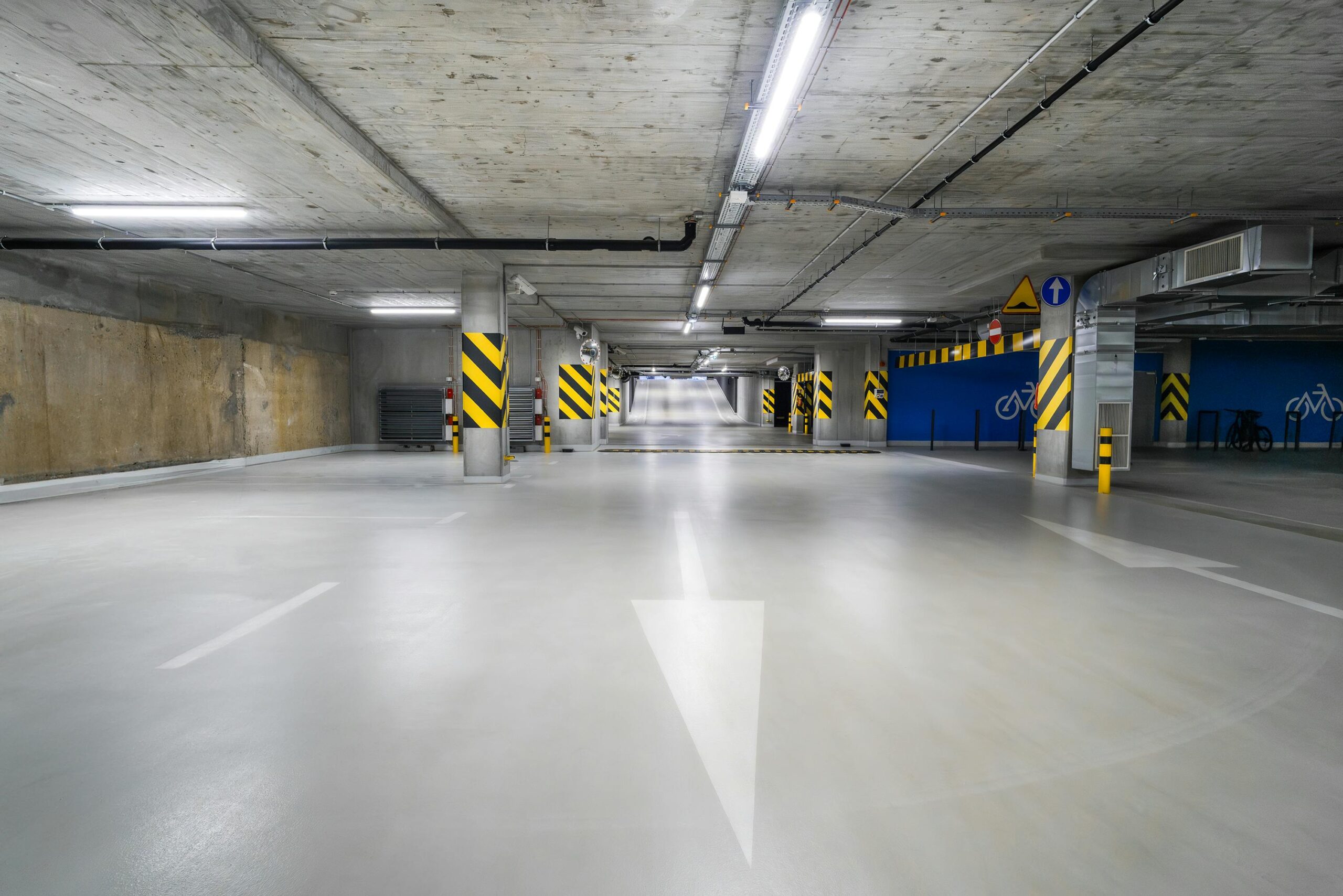 Parking et espace extérieur aménagé par Prestazio