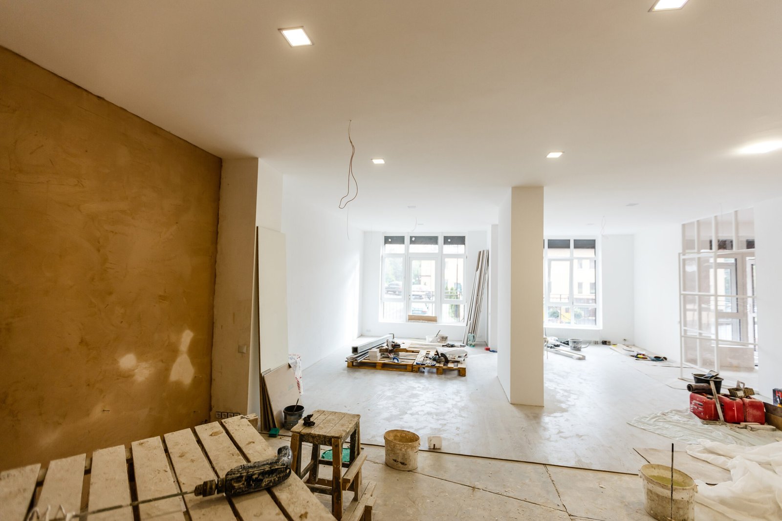 Matériaux de construction sur un chantier de rénovation