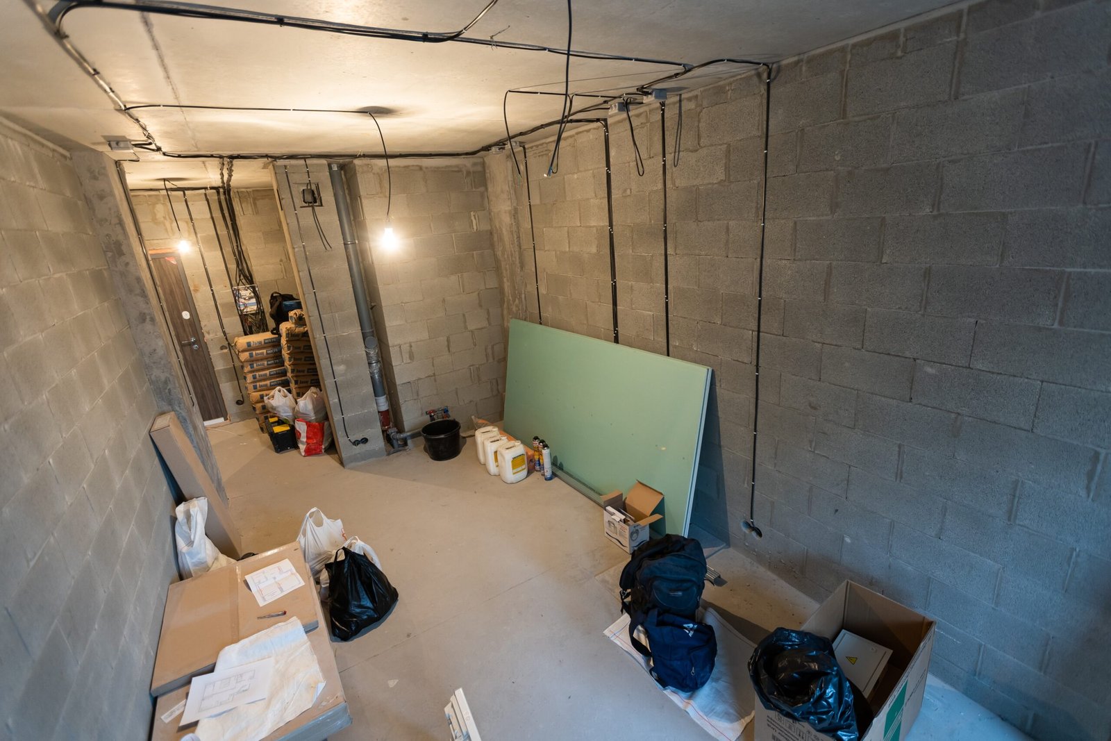 Réparation de mur lors d'une rénovation d'appartement